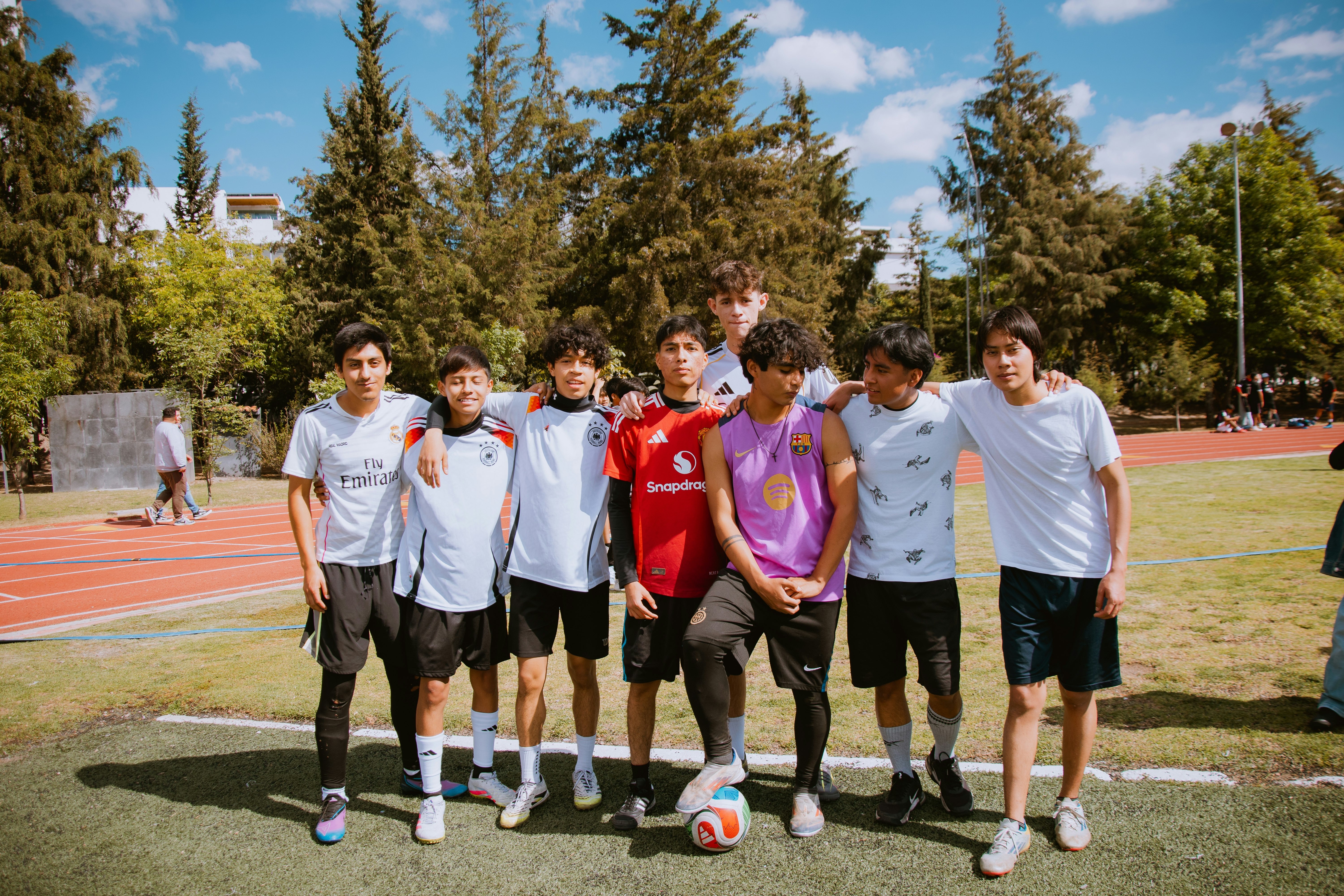 内马尔膝盖手术由曾效力上海海港的爱德华多主刀