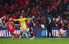 联赛18轮完赛：贡萨洛-加西亚帽子戏法，皇马5-1大胜贝蒂斯；索罗斯破门，马竞客平皇社